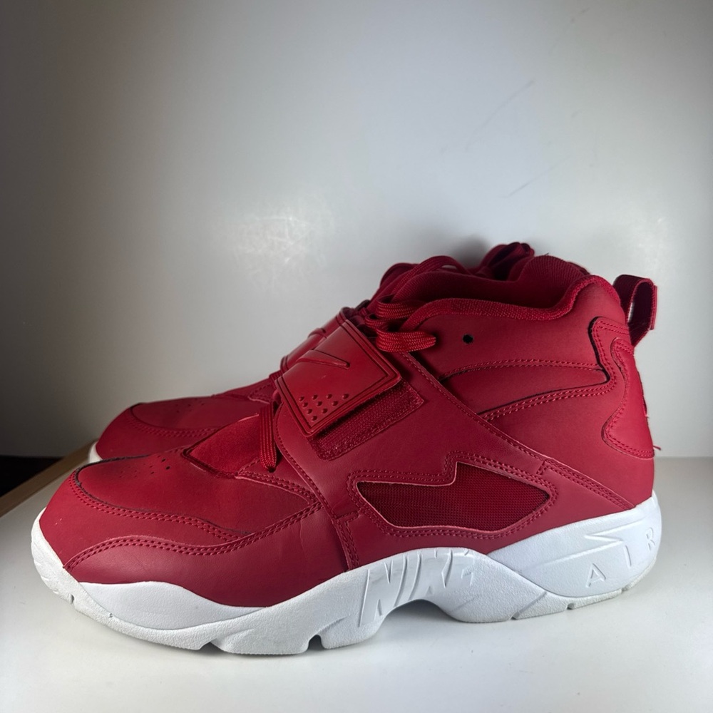 Nike Air Diamond Turf Men’s Size 11 Red High-Top Sneakers Deion Sanders - Picture 2 of 12